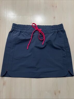 NWOT Vineyard Vines Performance Skirt